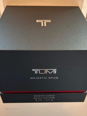 Tumi Majestic Spice Candle- New in Box